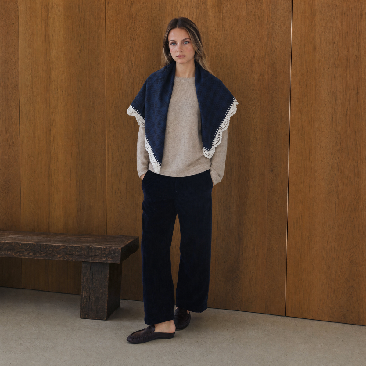 Ékose in Dark Blue