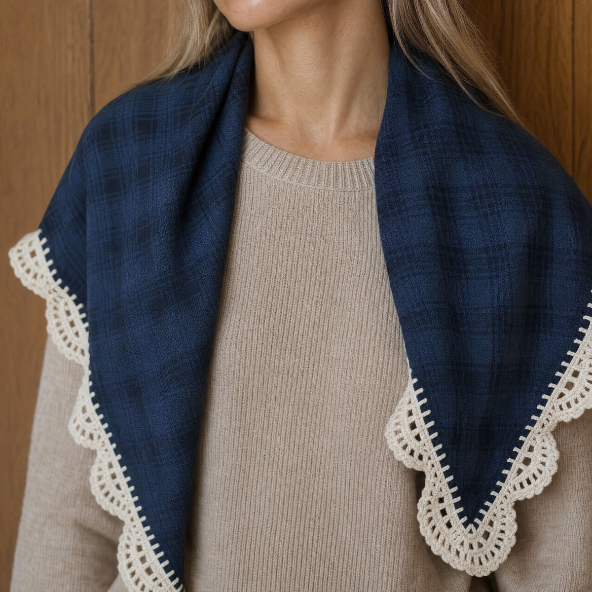 Ékose in Dark Blue