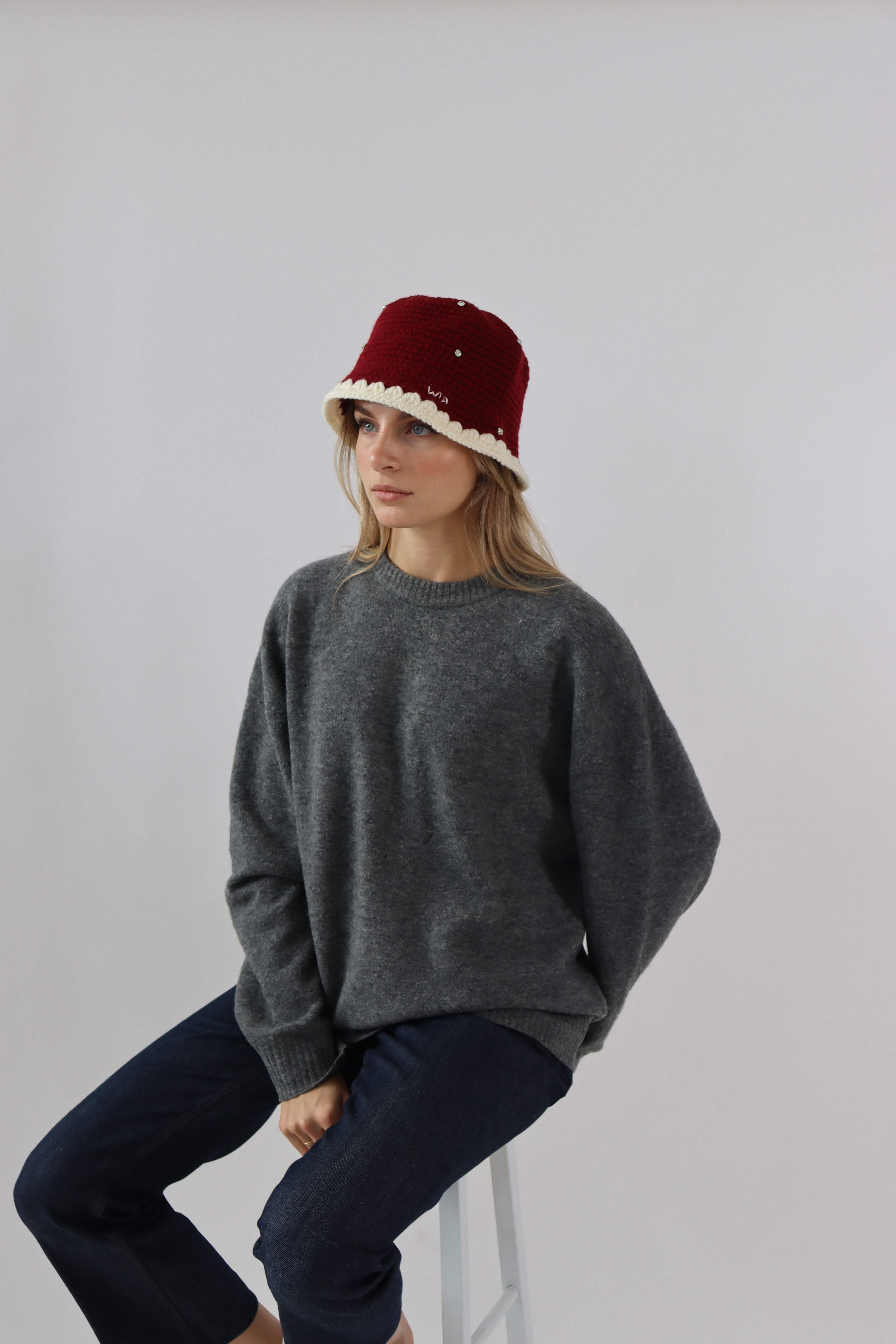 Gem Bucket Hat in Dark Red