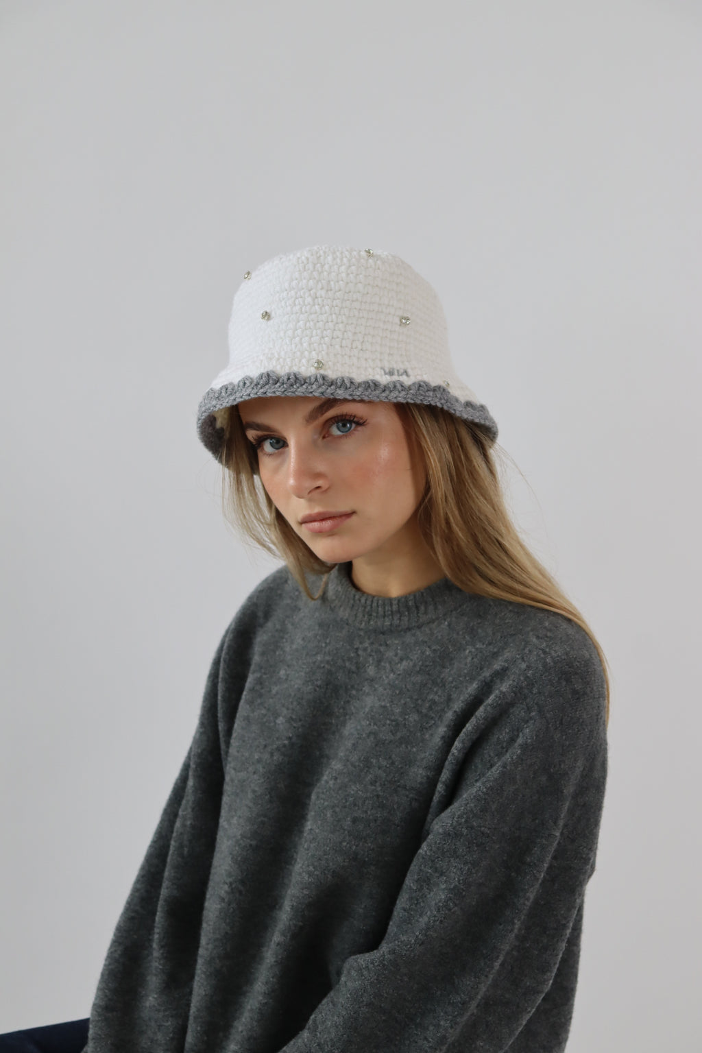 Gem Bucket Hat in White
