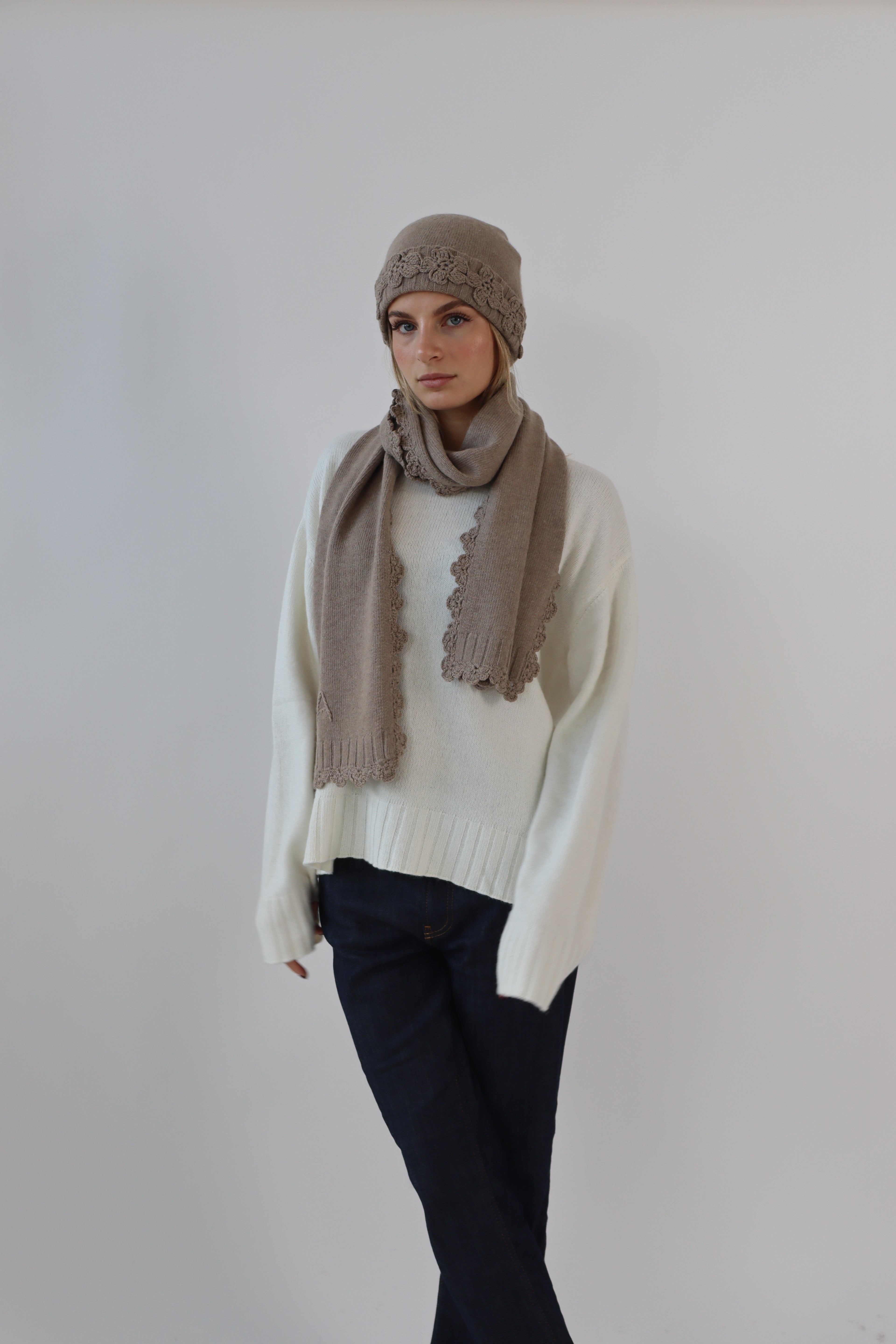 Fleur Hat in Beige