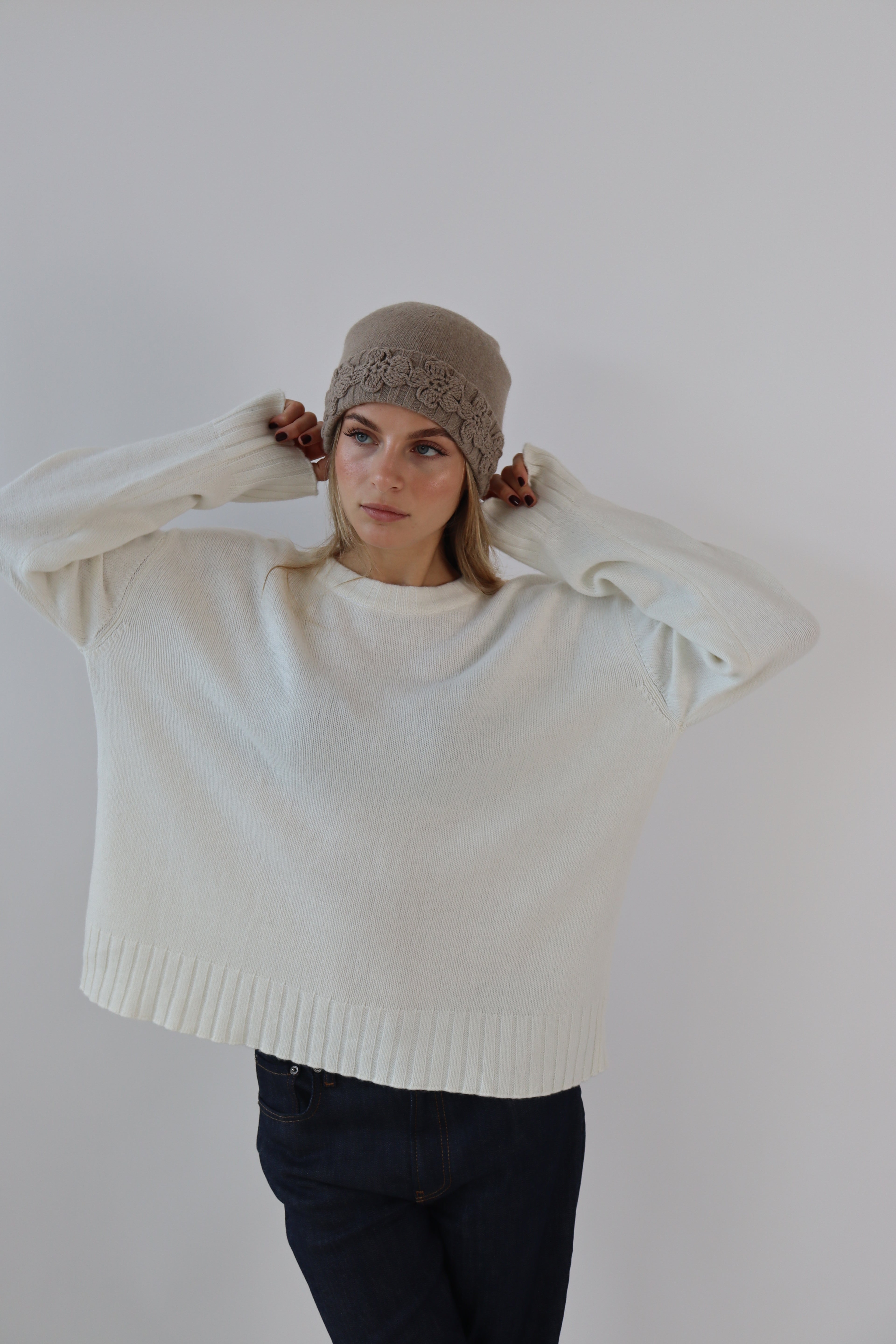 Fleur Hat in Beige